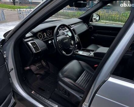 Сірий Ленд Ровер Діскавері, об'ємом двигуна 3 л та пробігом 98 тис. км за 34900 $, фото 9 на Automoto.ua