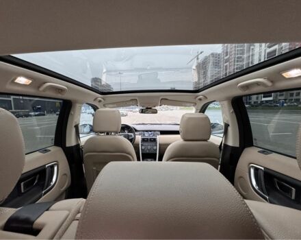 Серый Ленд Ровер Дискавери, объемом двигателя 2 л и пробегом 108 тыс. км за 25000 $, фото 5 на Automoto.ua