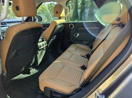 Серый Ленд Ровер Дискавери, объемом двигателя 3 л и пробегом 74 тыс. км за 50000 $, фото 12 на Automoto.ua