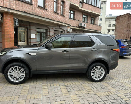 Серый Ленд Ровер Дискавери, объемом двигателя 3 л и пробегом 52 тыс. км за 39500 $, фото 45 на Automoto.ua