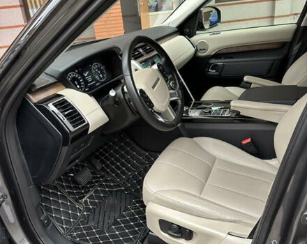 Серый Ленд Ровер Дискавери, объемом двигателя 3 л и пробегом 52 тыс. км за 39500 $, фото 58 на Automoto.ua