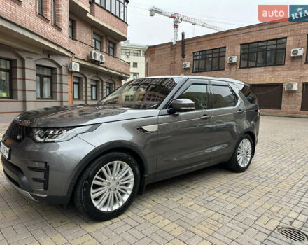 Серый Ленд Ровер Дискавери, объемом двигателя 3 л и пробегом 52 тыс. км за 39500 $, фото 4 на Automoto.ua