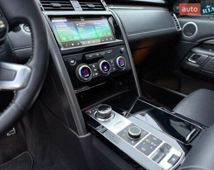 Сірий Ленд Ровер Діскавері, об'ємом двигуна 2 л та пробігом 83 тис. км за 42000 $, фото 11 на Automoto.ua