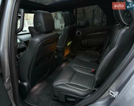 Сірий Ленд Ровер Діскавері, об'ємом двигуна 2 л та пробігом 83 тис. км за 42000 $, фото 18 на Automoto.ua