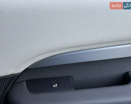 Ленд Ровер Дискавери 2021 в Киеве на Automoto.ua Серый Ленд Ровер Дискавери, объемом двигателя 3 л и пробегом 54 тыс. км за 58700 $, фото 38 на Automoto.ua