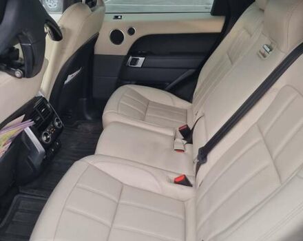 Сірий Ленд Ровер Діскавері, об'ємом двигуна 2.99 л та пробігом 65 тис. км за 76500 $, фото 4 на Automoto.ua