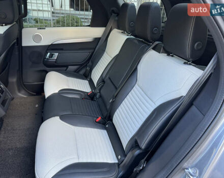 Ленд Ровер Дискавери 2021 в Киеве на Automoto.ua Серый Ленд Ровер Дискавери, объемом двигателя 3 л и пробегом 54 тыс. км за 58700 $, фото 35 на Automoto.ua