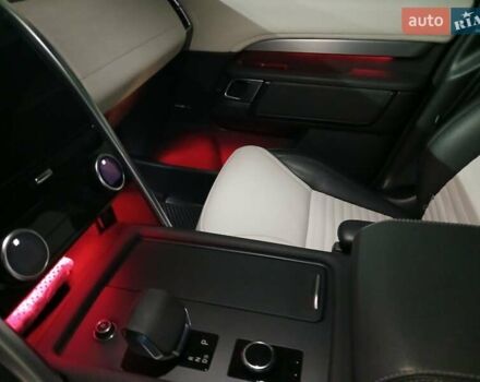 Серый Ленд Ровер Дискавери, объемом двигателя 3 л и пробегом 99 тыс. км за 49900 $, фото 22 на Automoto.ua