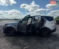 Сірий Ленд Ровер Діскавері, об'ємом двигуна 2 л та пробігом 63 тис. км за 49300 $, фото 44 на Automoto.ua