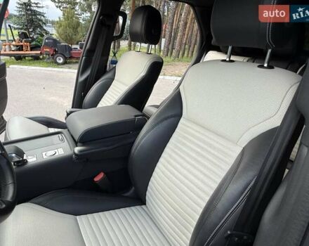 Серый Ленд Ровер Дискавери, объемом двигателя 3 л и пробегом 94 тыс. км за 48000 $, фото 24 на Automoto.ua