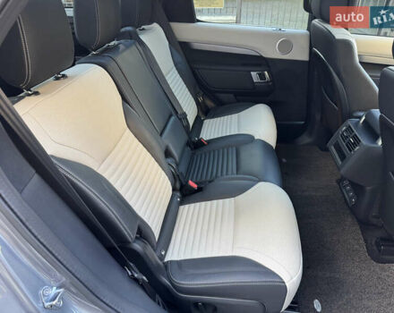 Ленд Ровер Дискавери 2021 в Киеве на Automoto.ua Серый Ленд Ровер Дискавери, объемом двигателя 3 л и пробегом 54 тыс. км за 58700 $, фото 36 на Automoto.ua