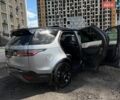 Сірий Ленд Ровер Діскавері, об'ємом двигуна 2 л та пробігом 63 тис. км за 49300 $, фото 33 на Automoto.ua