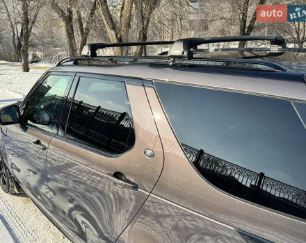 Сірий Ленд Ровер Діскавері, об'ємом двигуна 3 л та пробігом 45 тис. км за 78000 $, фото 48 на Automoto.ua