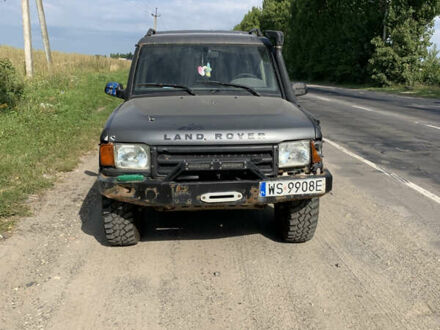 Серый Ленд Ровер Дискавери, объемом двигателя 2.5 л и пробегом 375 тыс. км за 4520 $, фото 1 на Automoto.ua