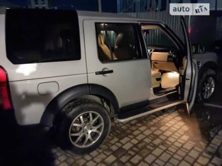 Серый Ленд Ровер Дискавери, объемом двигателя 3 л и пробегом 428 тыс. км за 11000 $, фото 1 на Automoto.ua