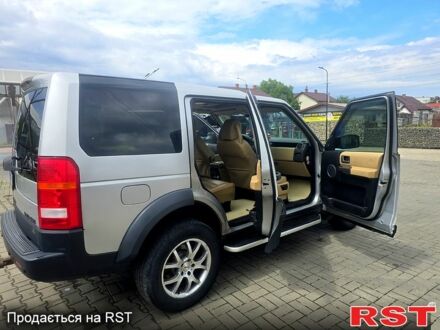 Серый Ленд Ровер Дискавери, объемом двигателя 3 л и пробегом 425 тыс. км за 9000 $, фото 1 на Automoto.ua