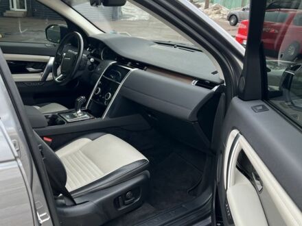 Серый Ленд Ровер Дискавери, объемом двигателя 2 л и пробегом 65 тыс. км за 26800 $, фото 1 на Automoto.ua