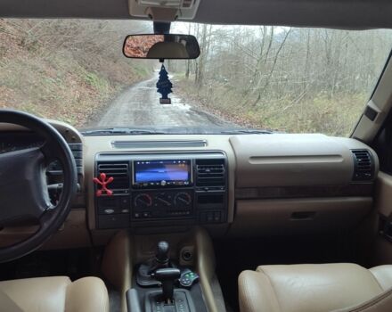 Синий Ленд Ровер Дискавери, объемом двигателя 2.5 л и пробегом 307 тыс. км за 7300 $, фото 7 на Automoto.ua