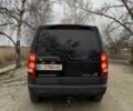 Синий Ленд Ровер Дискавери, объемом двигателя 2.7 л и пробегом 300 тыс. км за 9500 $, фото 5 на Automoto.ua