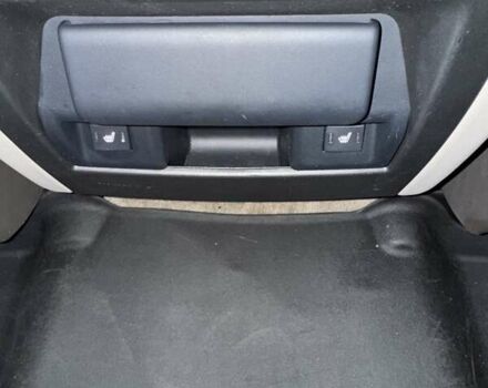 Синій Ленд Ровер Діскавері, об'ємом двигуна 2.99 л та пробігом 190 тис. км за 18399 $, фото 25 на Automoto.ua