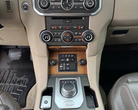 Синій Ленд Ровер Діскавері, об'ємом двигуна 2.99 л та пробігом 190 тис. км за 18399 $, фото 13 на Automoto.ua