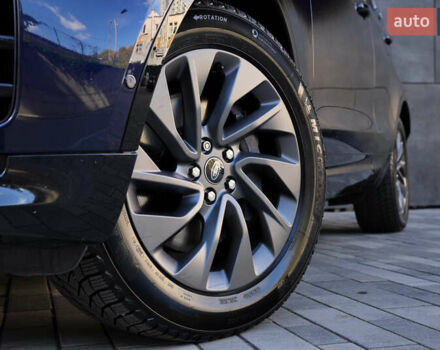 Ленд Ровер Дискавери 2023 в Киеве на Automoto.ua Синий Ленд Ровер Дискавери, объемом двигателя 3 л и пробегом 42 тыс. км за 61500 $, фото 2 на Automoto.ua