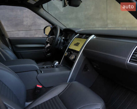 Ленд Ровер Дискавери 2023 в Киеве на Automoto.ua Синий Ленд Ровер Дискавери, объемом двигателя 3 л и пробегом 42 тыс. км за 61500 $, фото 15 на Automoto.ua