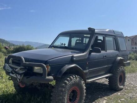 Синий Ленд Ровер Дискавери, объемом двигателя 2.5 л и пробегом 355 тыс. км за 15000 $, фото 1 на Automoto.ua