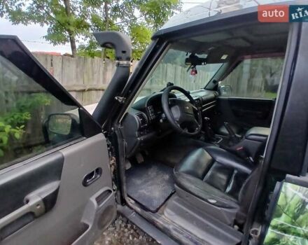 Зеленый Ленд Ровер Дискавери, объемом двигателя 2.5 л и пробегом 300 тыс. км за 8450 $, фото 15 на Automoto.ua