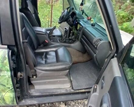 Зеленый Ленд Ровер Дискавери, объемом двигателя 2.5 л и пробегом 300 тыс. км за 8450 $, фото 13 на Automoto.ua