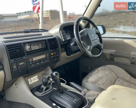 Зелений Ленд Ровер Діскавері, об'ємом двигуна 2.5 л та пробігом 165 тис. км за 3300 $, фото 15 на Automoto.ua