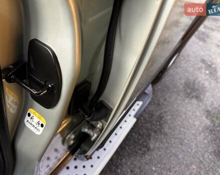 Зелений Ленд Ровер Діскавері, об'ємом двигуна 2.7 л та пробігом 192 тис. км за 14500 $, фото 78 на Automoto.ua