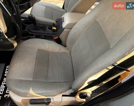 Зелений Ленд Ровер Діскавері, об'ємом двигуна 2.7 л та пробігом 192 тис. км за 14500 $, фото 46 на Automoto.ua