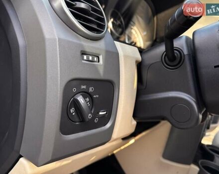 Зелений Ленд Ровер Діскавері, об'ємом двигуна 2.7 л та пробігом 192 тис. км за 14500 $, фото 54 на Automoto.ua