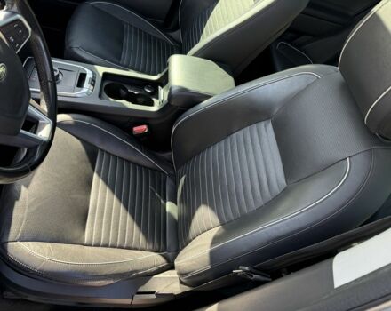 Зелений Ленд Ровер Діскавері, об'ємом двигуна 2 л та пробігом 123 тис. км за 21000 $, фото 7 на Automoto.ua