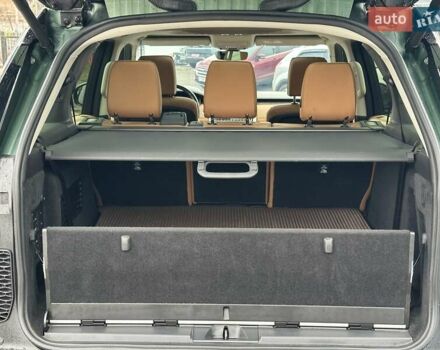 Зелений Ленд Ровер Діскавері, об'ємом двигуна 3 л та пробігом 72 тис. км за 38490 $, фото 41 на Automoto.ua