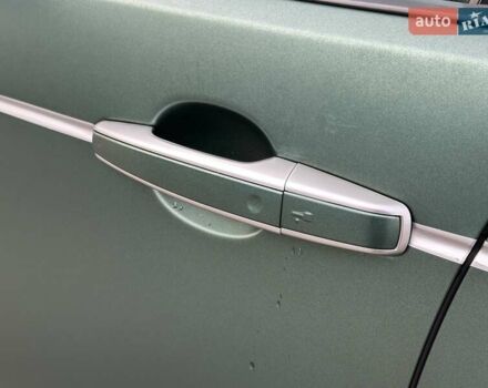 Зелений Ленд Ровер Діскавері, об'ємом двигуна 3 л та пробігом 72 тис. км за 38490 $, фото 15 на Automoto.ua