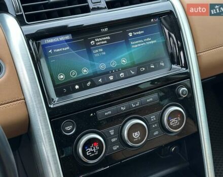 Зелений Ленд Ровер Діскавері, об'ємом двигуна 3 л та пробігом 72 тис. км за 38490 $, фото 25 на Automoto.ua