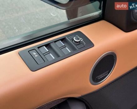 Зелений Ленд Ровер Діскавері, об'ємом двигуна 3 л та пробігом 72 тис. км за 38490 $, фото 19 на Automoto.ua