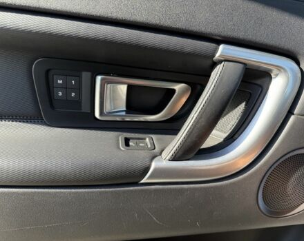 Зелений Ленд Ровер Діскавері, об'ємом двигуна 2 л та пробігом 123 тис. км за 21000 $, фото 14 на Automoto.ua