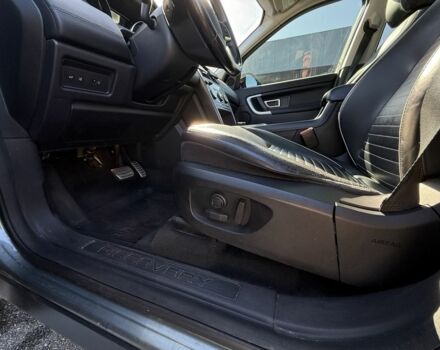 Зелений Ленд Ровер Діскавері, об'ємом двигуна 2 л та пробігом 123 тис. км за 21000 $, фото 8 на Automoto.ua