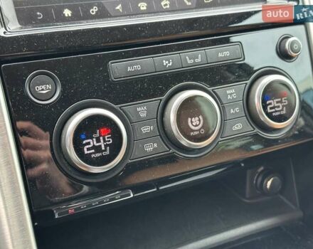 Зелений Ленд Ровер Діскавері, об'ємом двигуна 3 л та пробігом 72 тис. км за 38490 $, фото 26 на Automoto.ua