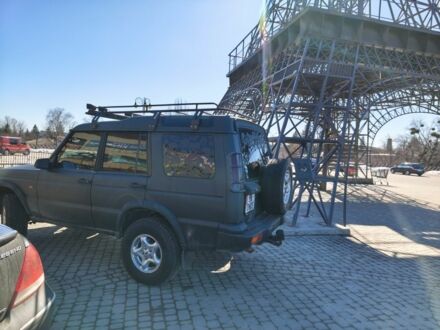 Зелений Ленд Ровер Діскавері, об'ємом двигуна 2.5 л та пробігом 345 тис. км за 5867 $, фото 1 на Automoto.ua