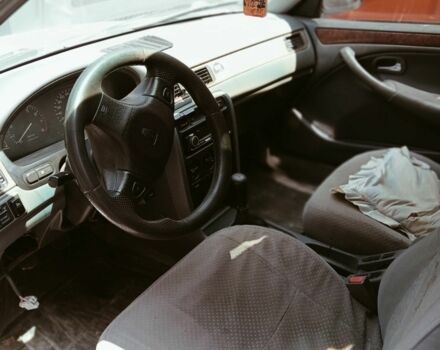 Белый Ленд Ровер Другая, объемом двигателя 1.6 л и пробегом 1000 тыс. км за 992 $, фото 4 на Automoto.ua