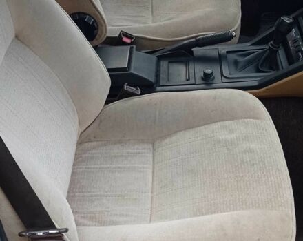 Черный Ленд Ровер Другая, объемом двигателя 2.6 л и пробегом 115 тыс. км за 6000 $, фото 3 на Automoto.ua