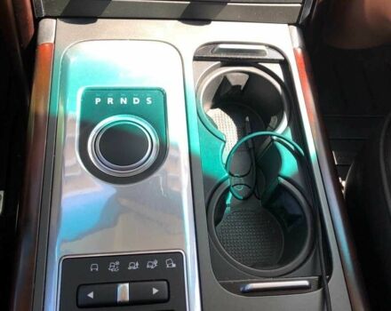 Чорний Ленд Ровер Інша, об'ємом двигуна 4.4 л та пробігом 2 тис. км за 20000 $, фото 3 на Automoto.ua