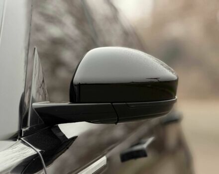 Черный Ленд Ровер Другая, объемом двигателя 2 л и пробегом 95 тыс. км за 40000 $, фото 4 на Automoto.ua