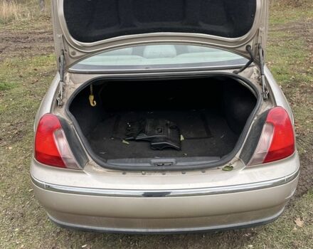 Серый Ленд Ровер Другая, объемом двигателя 2 л и пробегом 221 тыс. км за 1194 $, фото 7 на Automoto.ua