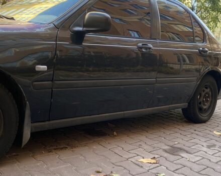 Зеленый Ленд Ровер Другая, объемом двигателя 1.6 л и пробегом 250 тыс. км за 1500 $, фото 4 на Automoto.ua