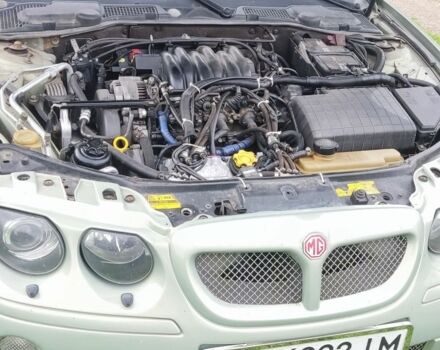 Зеленый Ленд Ровер Другая, объемом двигателя 0 л и пробегом 280 тыс. км за 4000 $, фото 5 на Automoto.ua